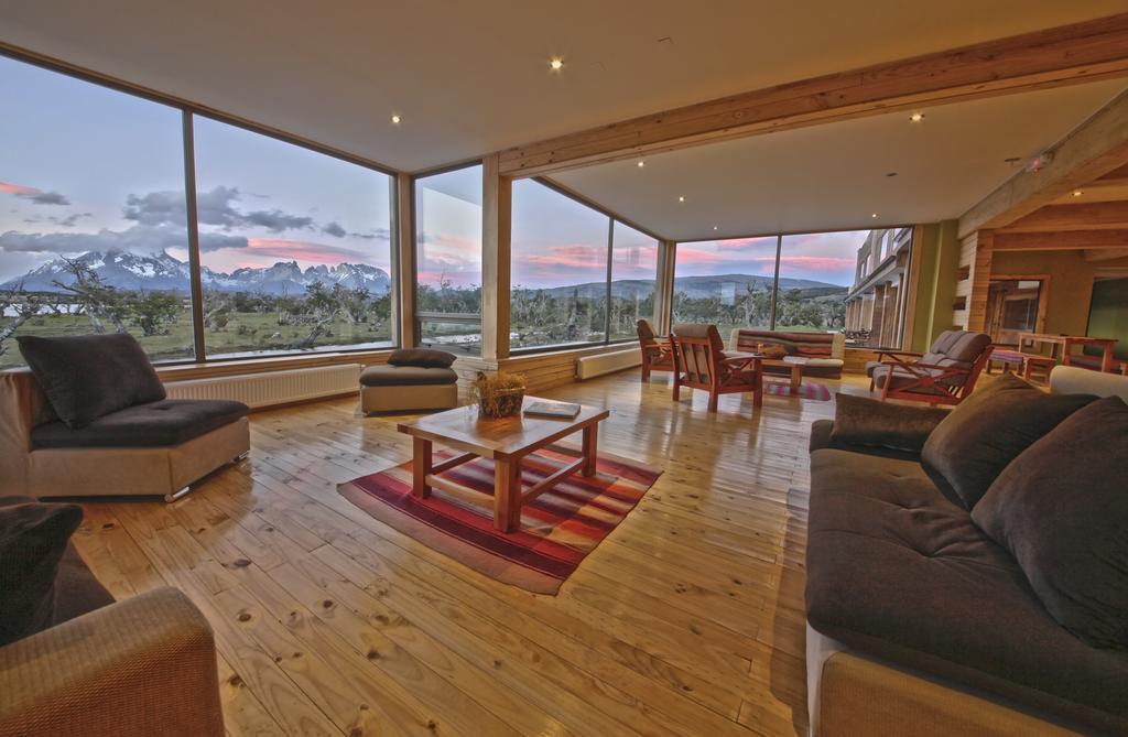 Pampa Lodge, Quincho & Caballos Torres del Paine National Park